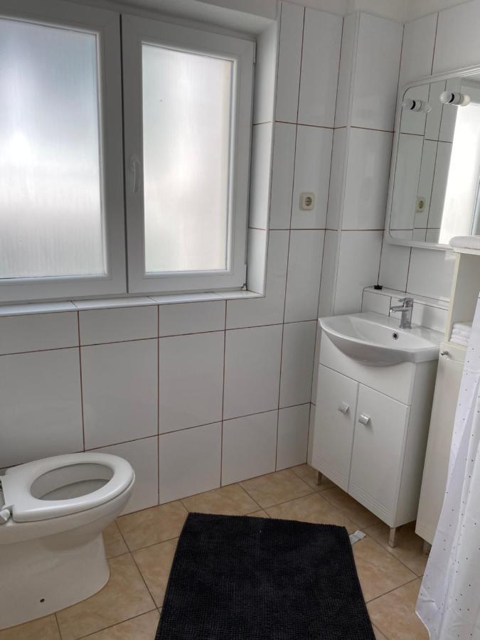 Villa Leo Beach Apartment Podgora Ngoại thất bức ảnh